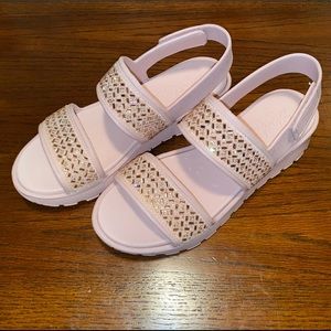 Skechers Luxe Foam Sandals